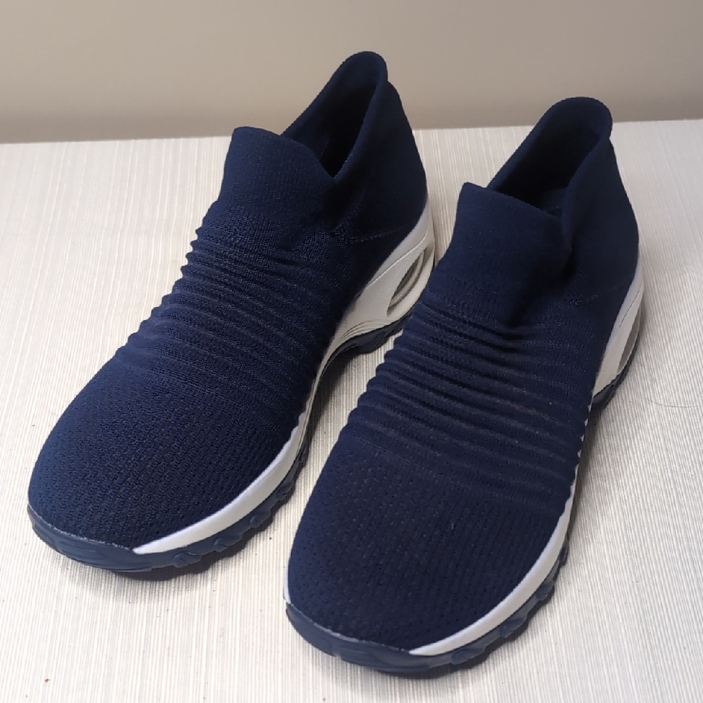 Sz 8.5 STQ Navy Cushioned Slip-On Sneakers